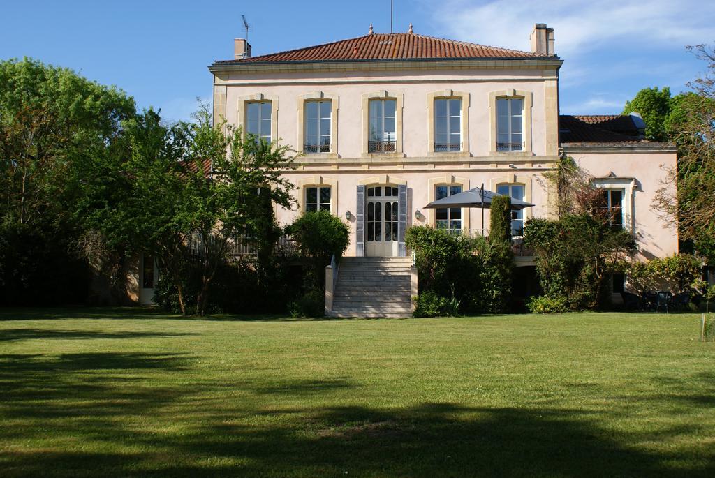 Chateau De Grenier Bed and Breakfast Saint-Léger Εξωτερικό φωτογραφία