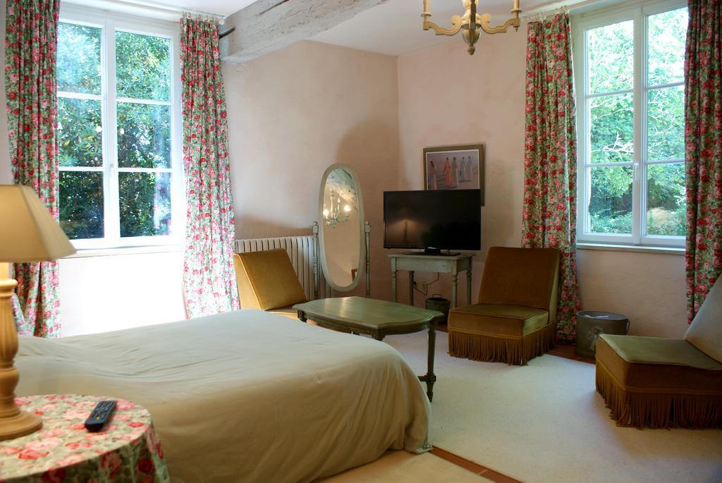 Chateau De Grenier Bed and Breakfast Saint-Léger Δωμάτιο φωτογραφία