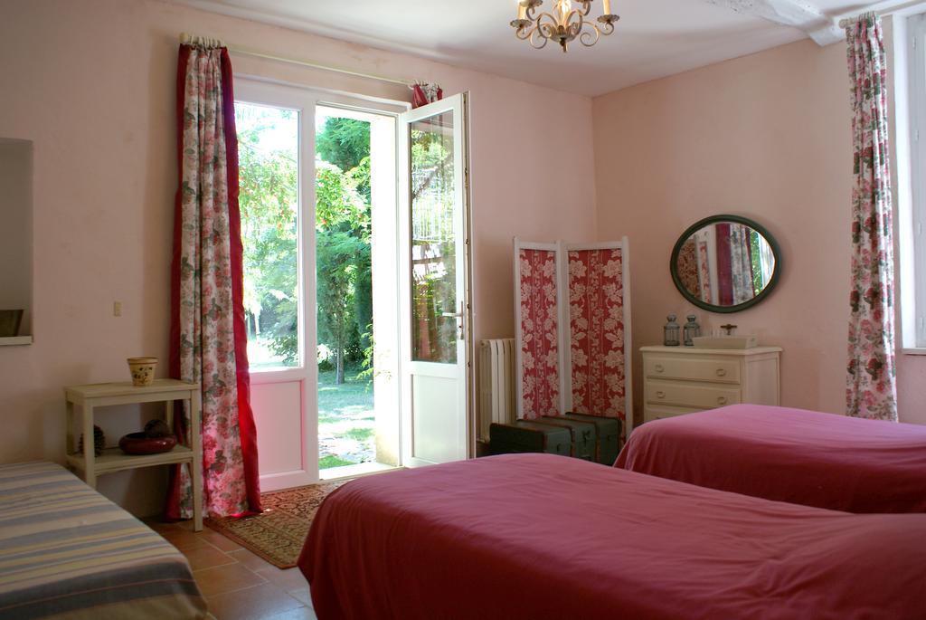 Chateau De Grenier Bed and Breakfast Saint-Léger Δωμάτιο φωτογραφία
