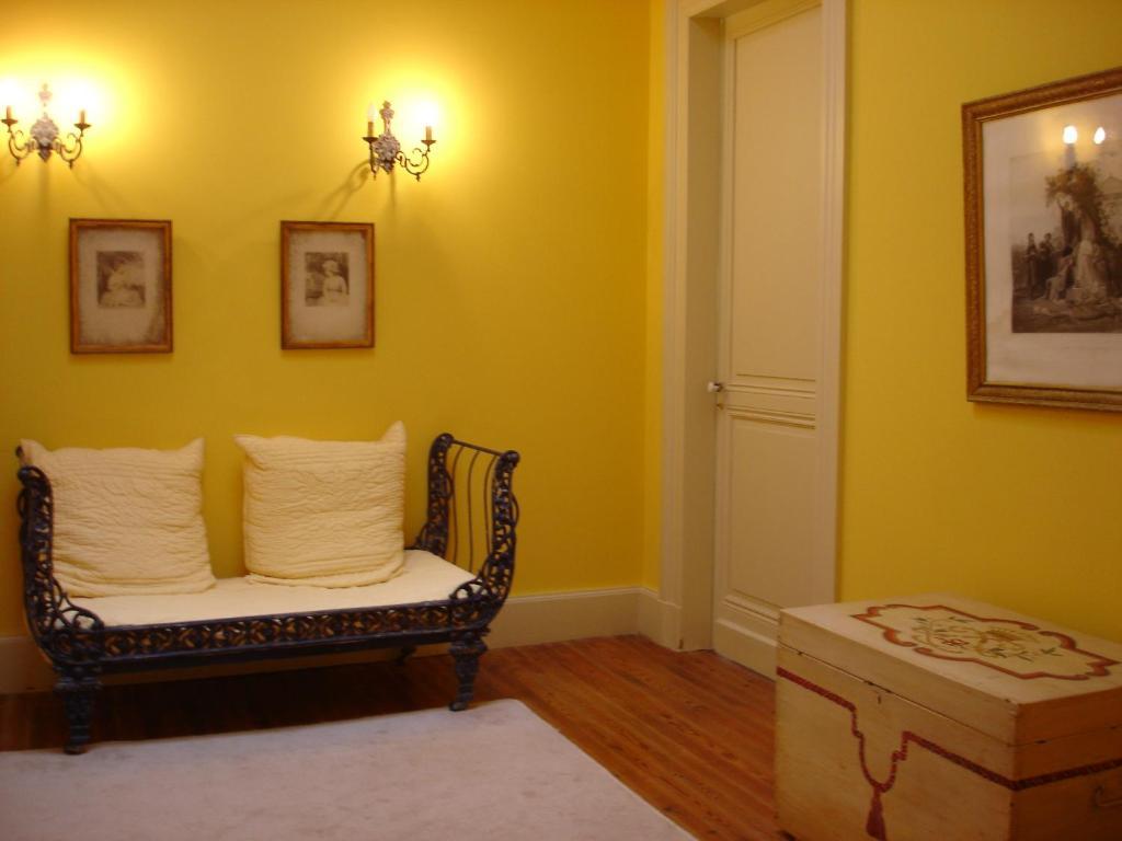 Chateau De Grenier Bed and Breakfast Saint-Léger Δωμάτιο φωτογραφία