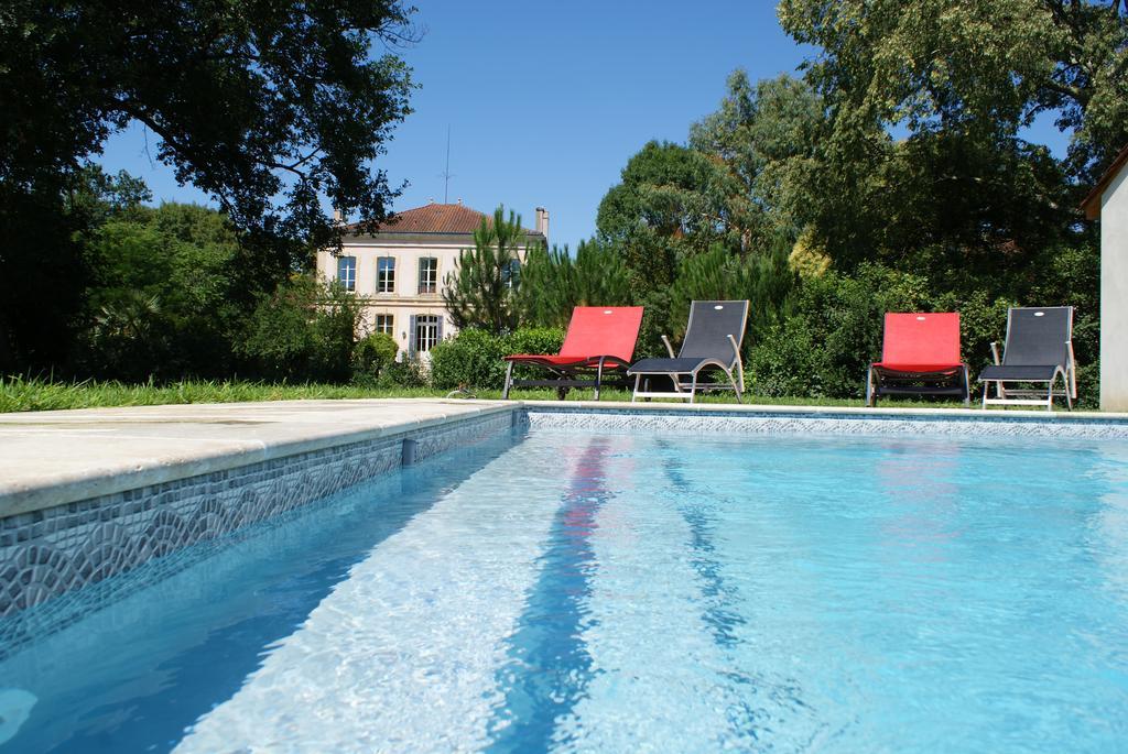 Chateau De Grenier Bed and Breakfast Saint-Léger Εξωτερικό φωτογραφία